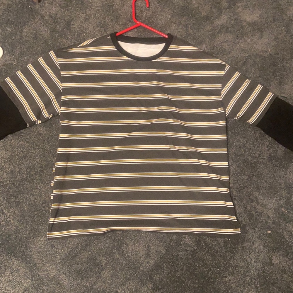 Two piece tee, striped.